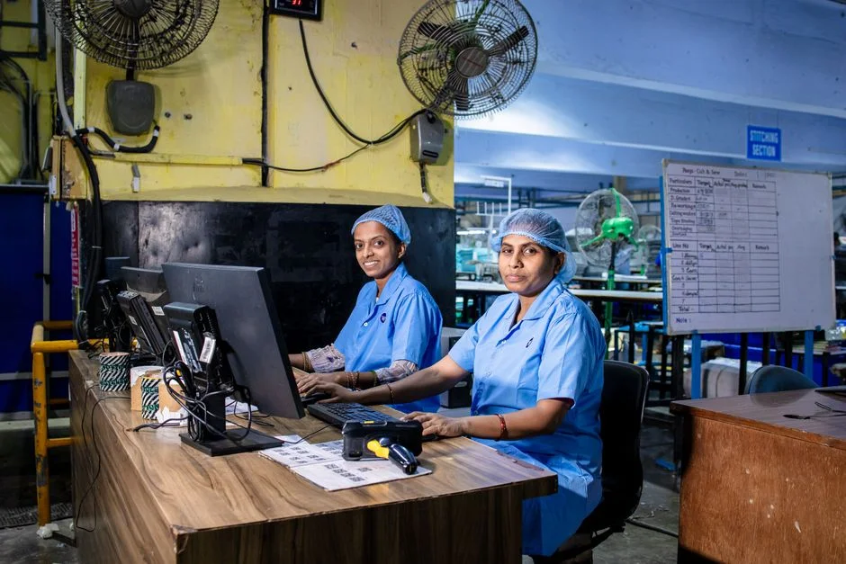Delhi Heat Forces Workers to Choose Between Pay and Survival