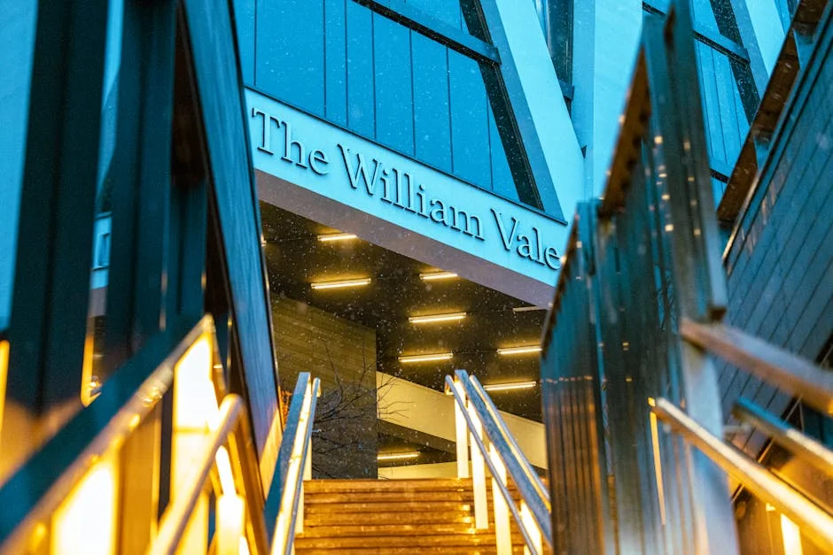 El Williams Hits Snags: Weight Issues and Low Battery Spark Concerns