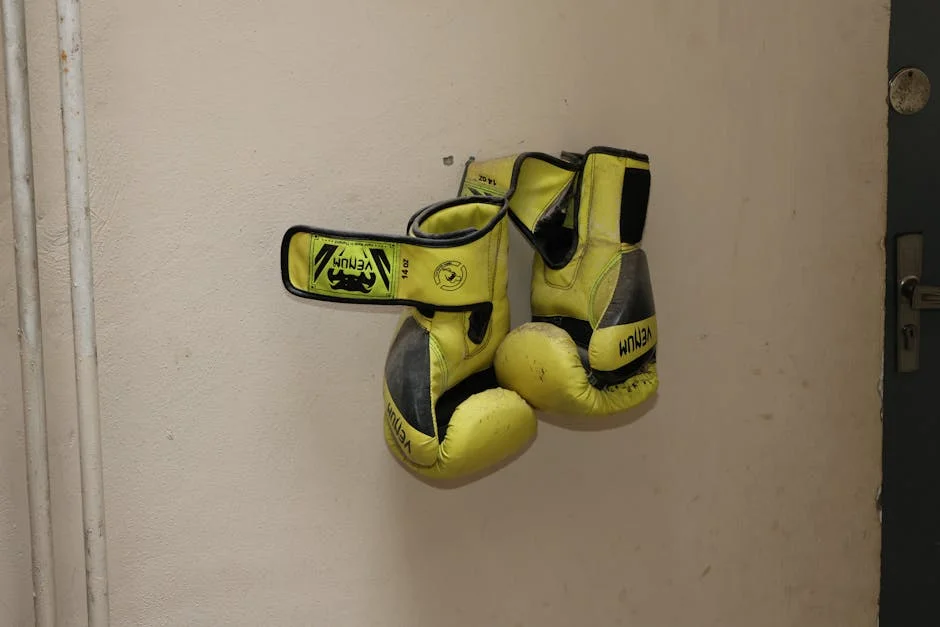 Fury Claims Victory as Makhmudov Awaits Saturday Showdown