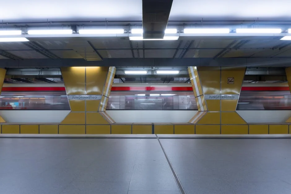 Govt Suspends Free Flight Seat Rule as Airfares Rise