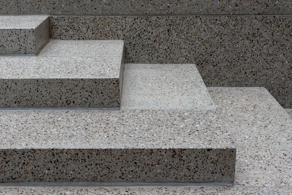 Hamilton Slams Mercedes as F1 Rivalry Resurfaces in India