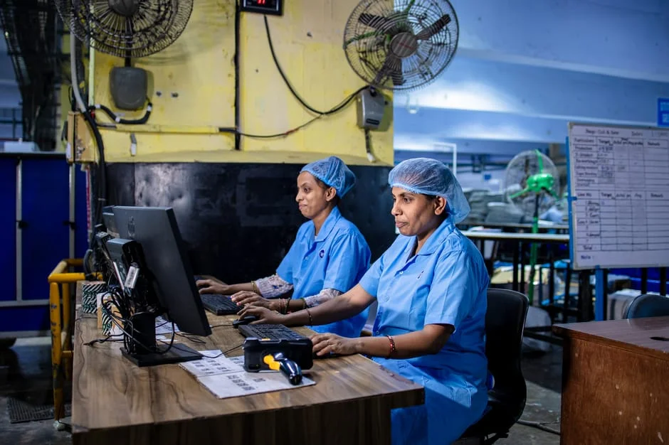 India Demands 2% R&D Spend By 2035 — Factories Face Pressure — Business Economy