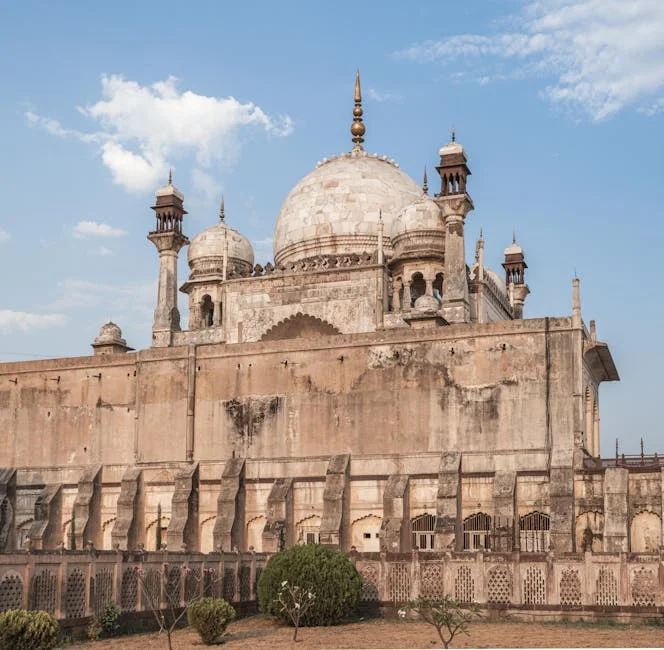 Maharashtra's Economy Stalls: Slowest Growth of Top Four States Raises Concerns — Business Economy