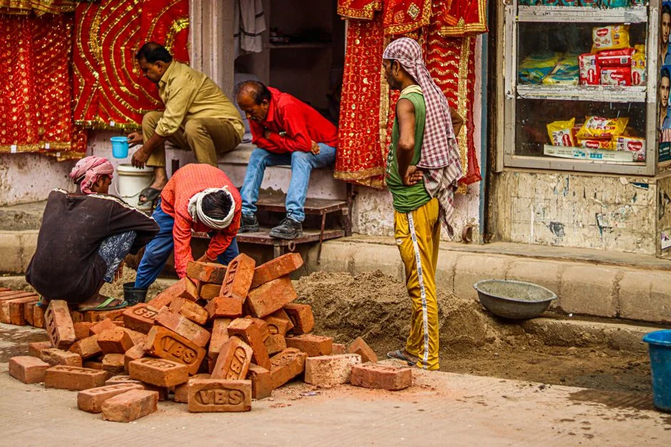 Mehrauli Building Collapse Triggers Urgent Rescue Operations — Several Feared Trapped