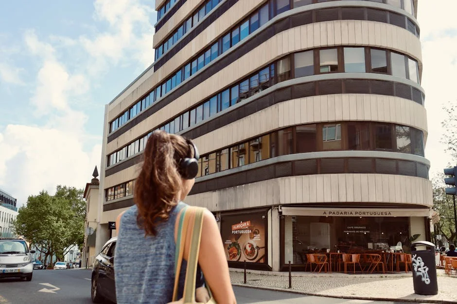 Portugal's Defence Minister Confirms Evacuation Operation for Nationals from Middle East — Business Economy