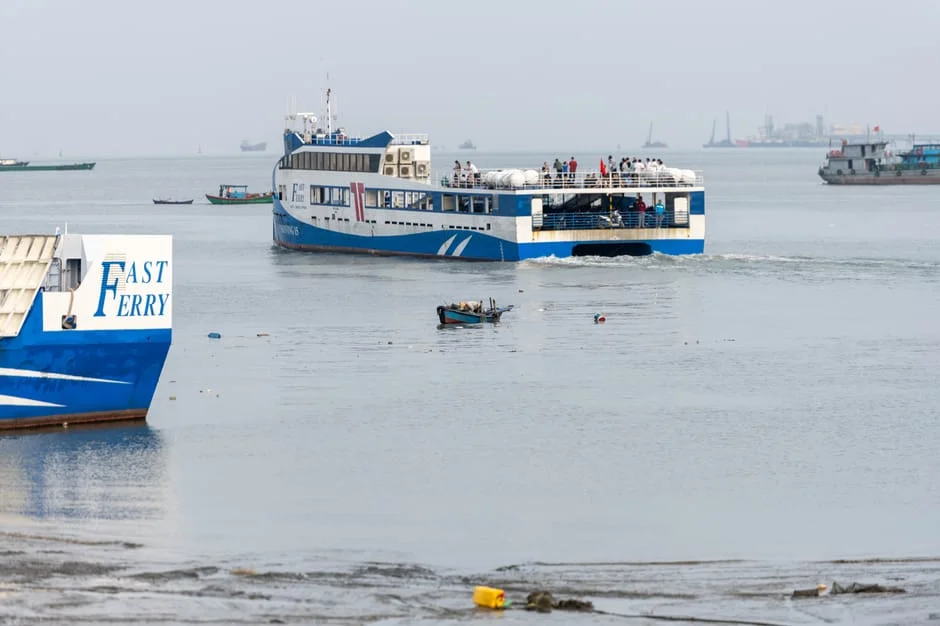 Somali Pirates Force Indian Shipping Giants to Rethink Safety — Development