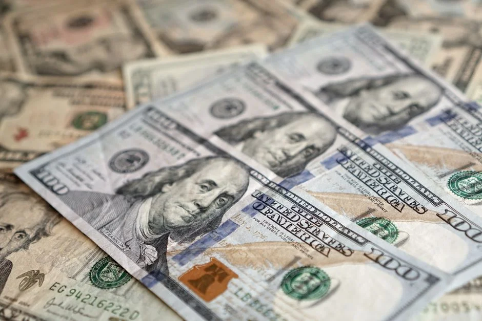 Warren Buffett Halts Donations to Gates Charity Amid Epstein Ties — Local News
