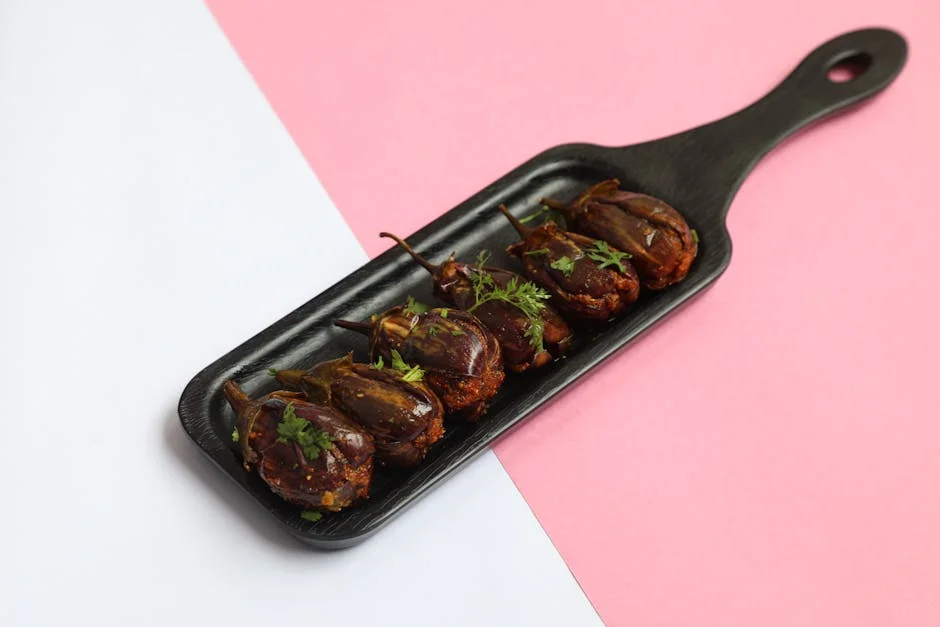 Zomato, Swiggy Hit by LPG Crisis: Deliveries Down in Indian Cities — Politics Governance